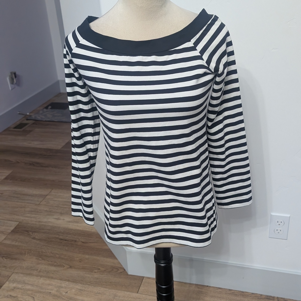 Classic Black and White Striped Long Sleeve Top